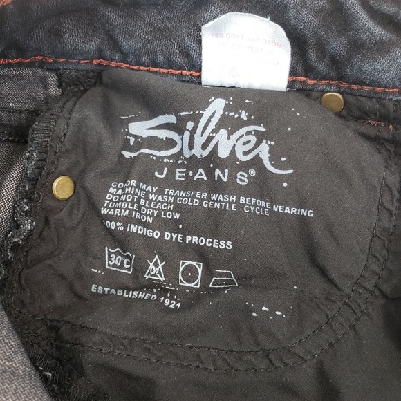 Silver Jeans Suki Mid Flare Indigo Dark Wash - Picture 4 of 4